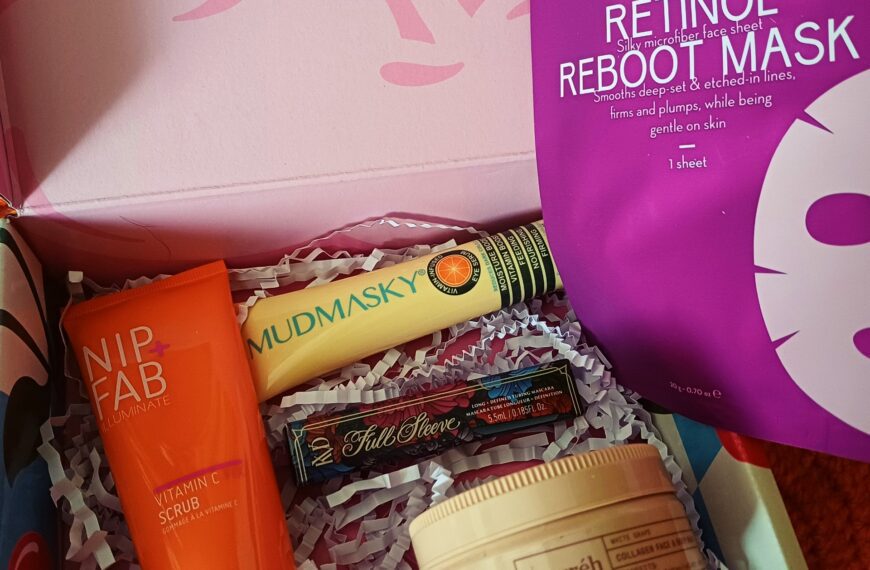 BelleBox Απριλίου!